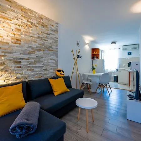 Old Town Modern And Sunny Apartment *